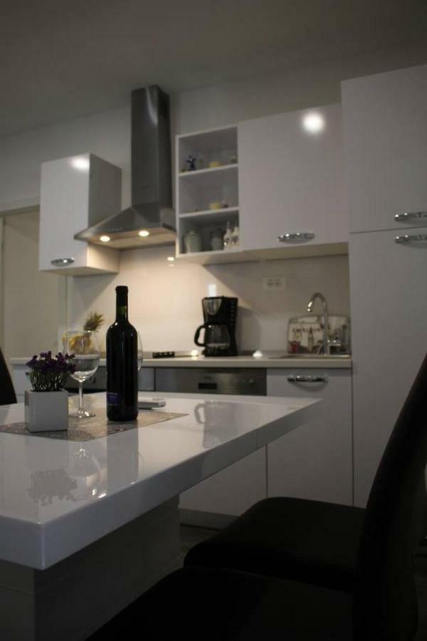 Apartments Holiday באסקה וודה מראה חיצוני תמונה