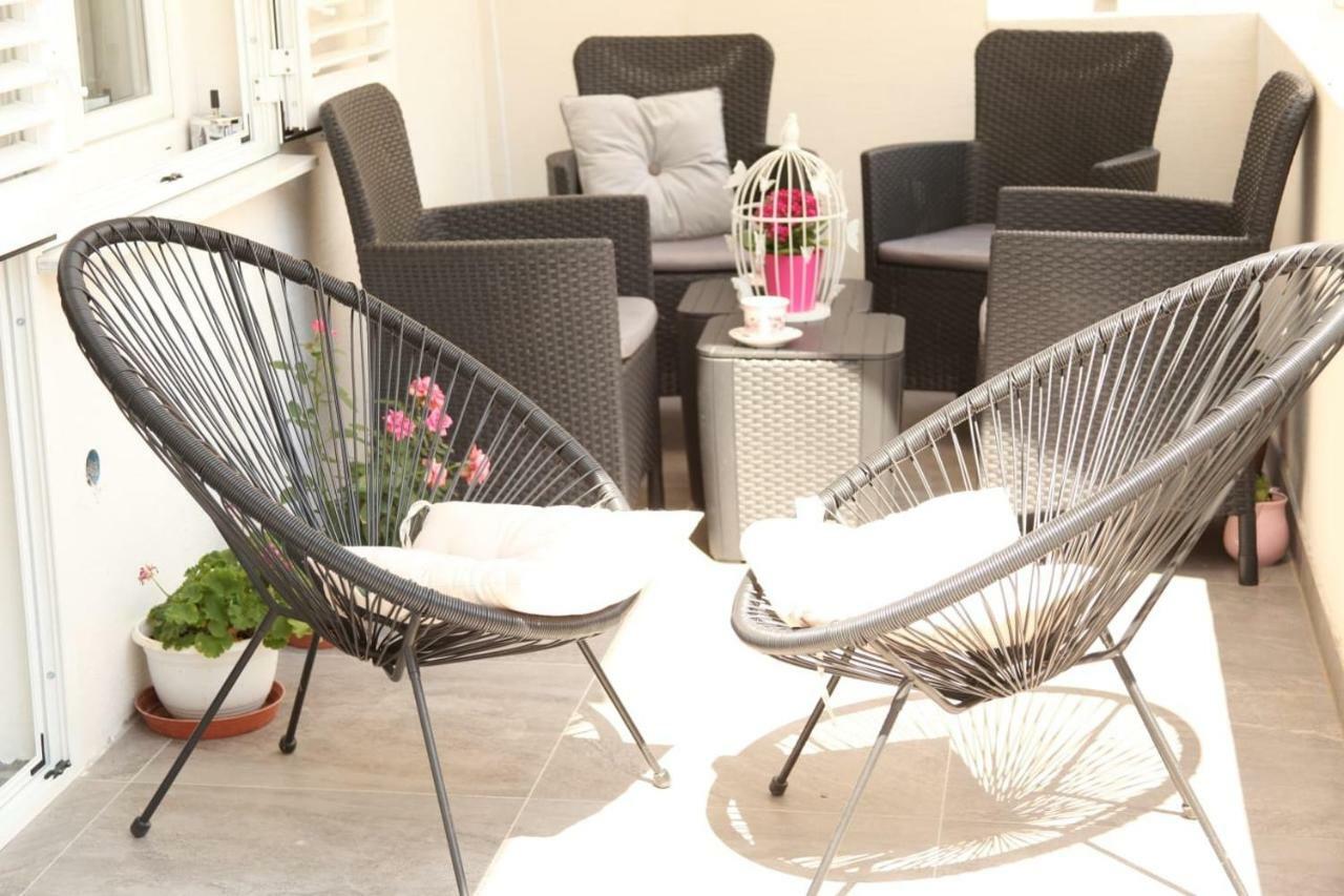 Apartments Holiday באסקה וודה מראה חיצוני תמונה