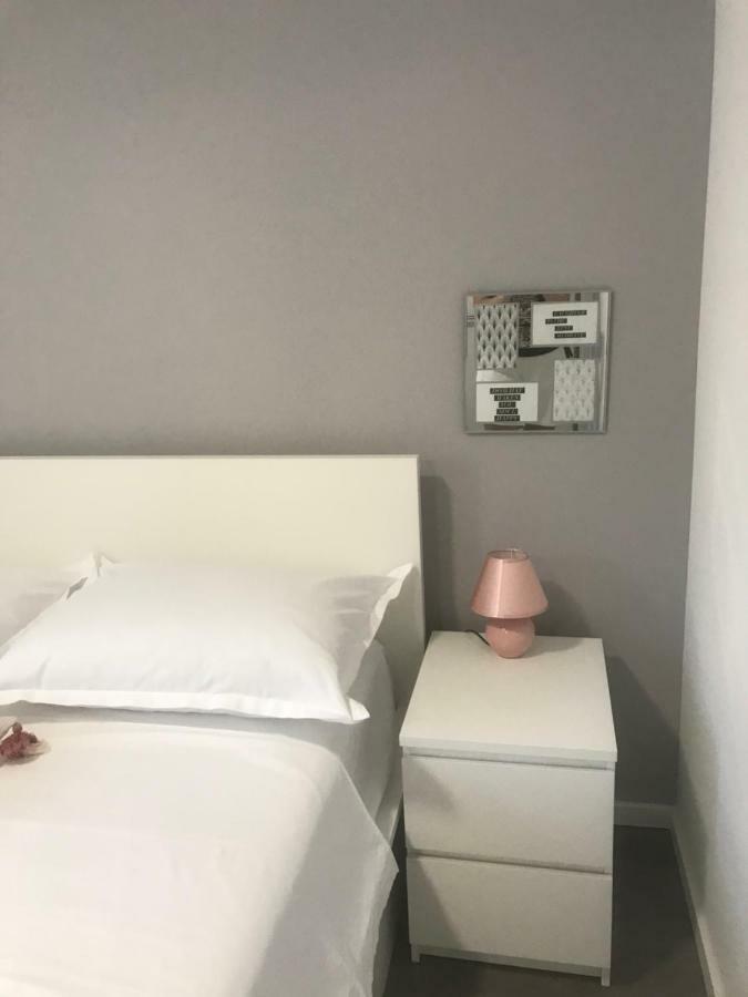 Apartments Holiday באסקה וודה מראה חיצוני תמונה